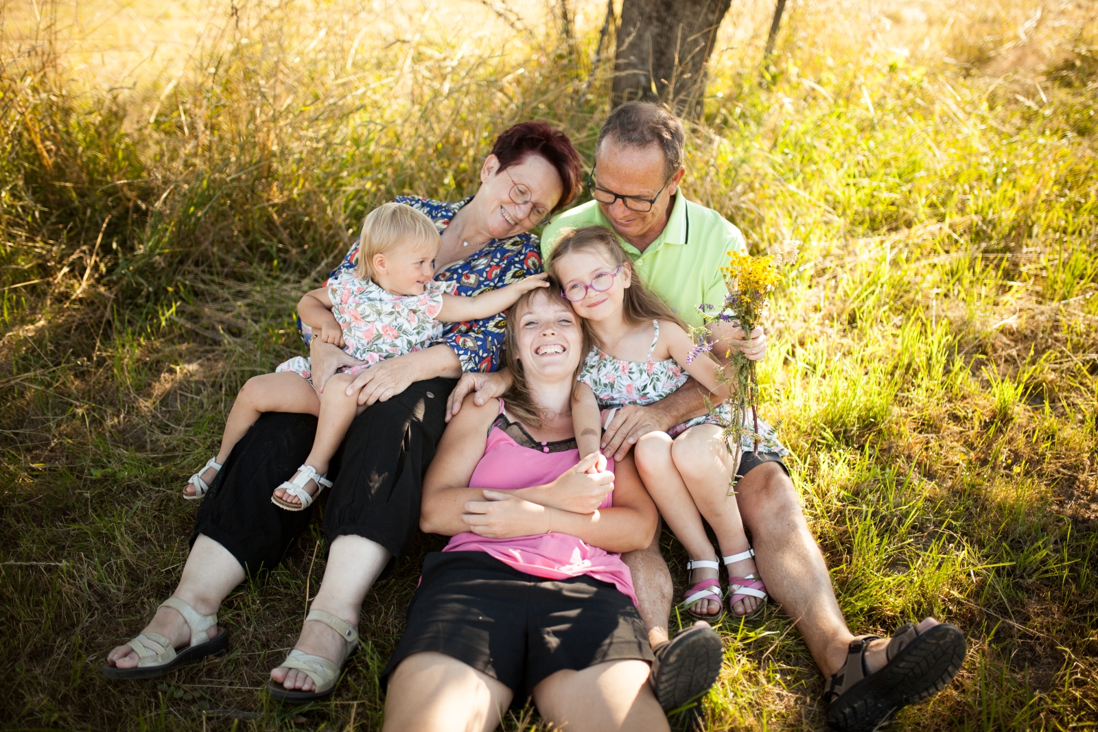 famille séance photo dasn la nature