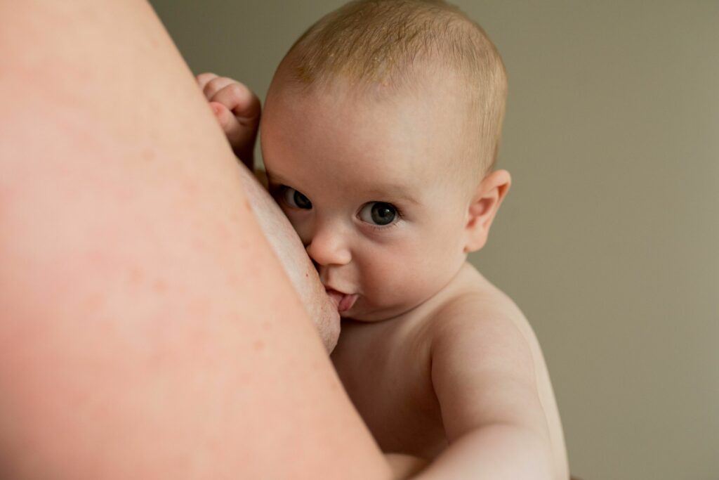 bébé allaitement maternel
