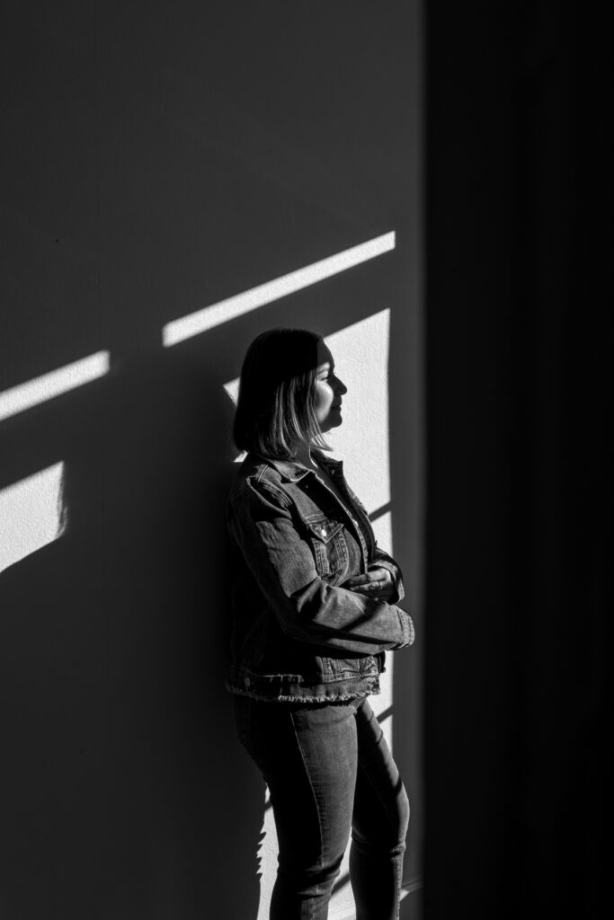portrait de femme naturelle en intérieur belfort